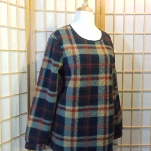 Sabrina Lauren NY Sm Fleece Top - Picture 7 of 12